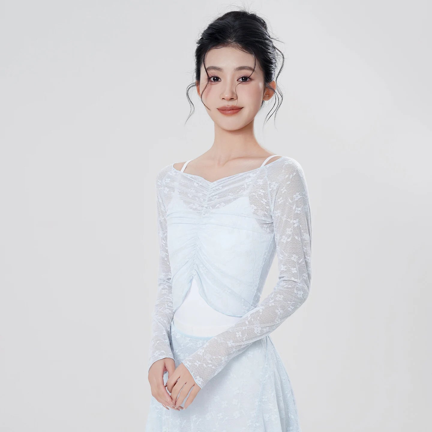 Lace 長袖トップス《セットアップ可能》