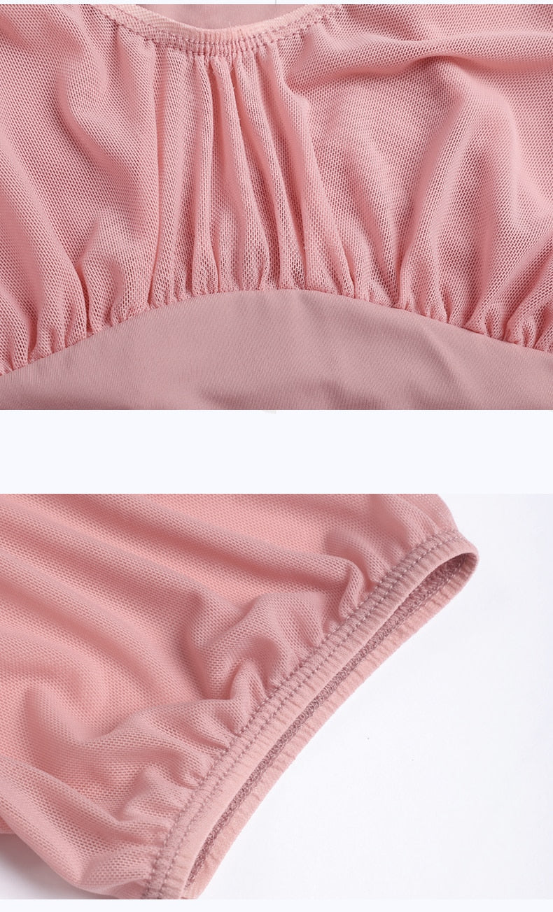 長袖　カップ付きレオタード